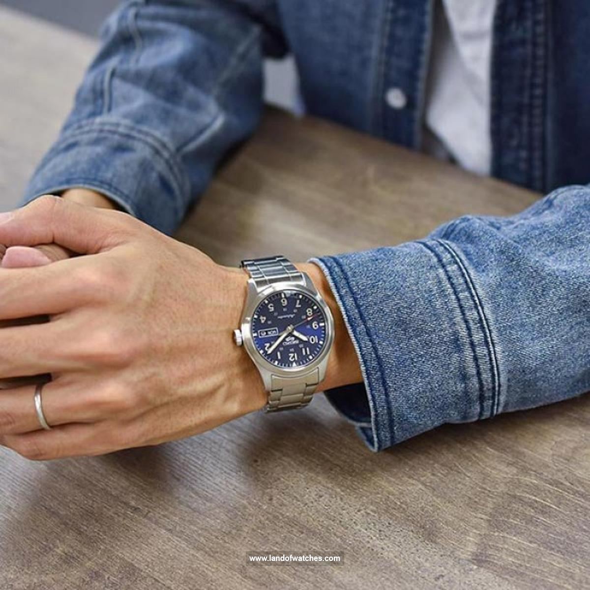 Seiko Men's wrist watch SRPG29K1 a date indicator watch alongside unique design