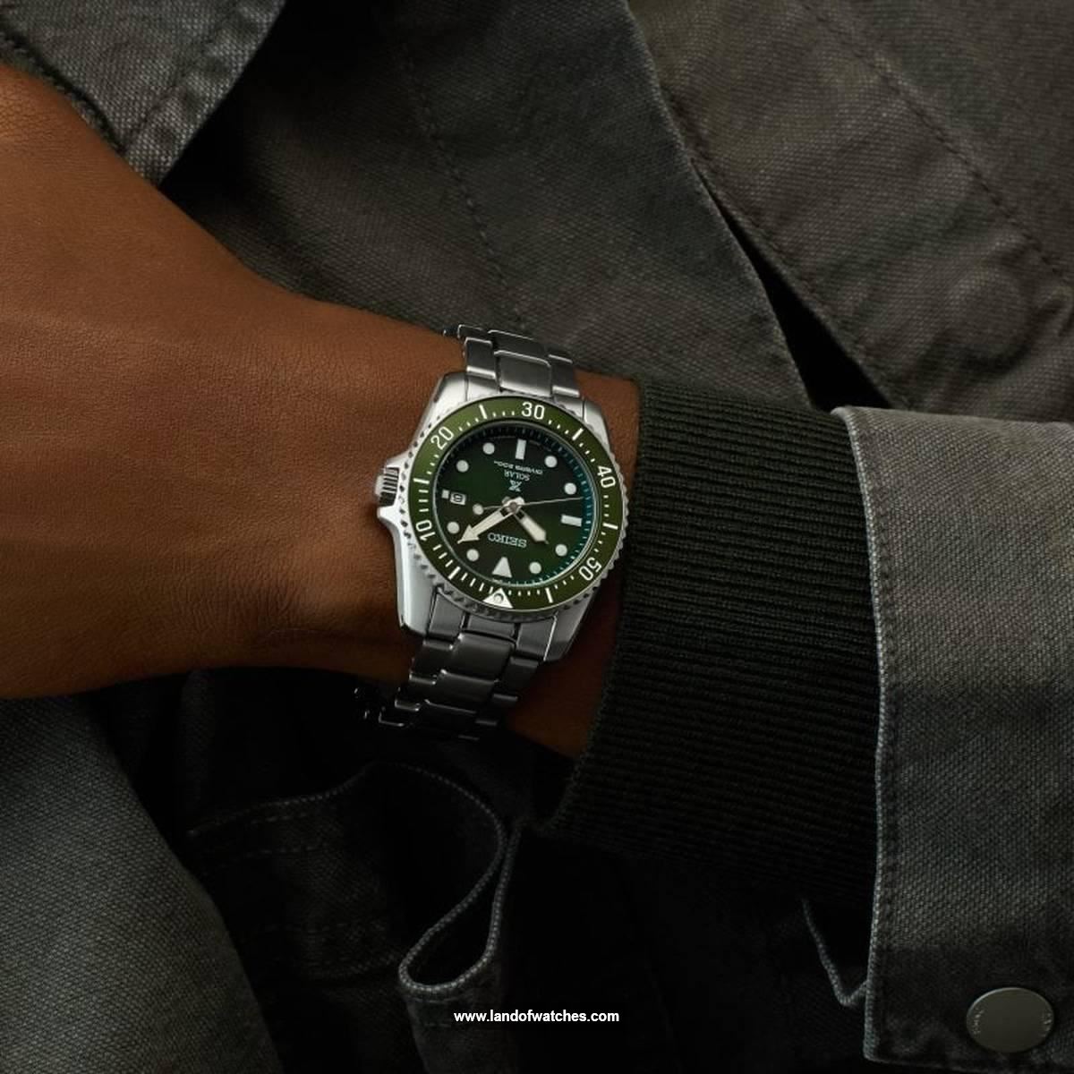 Seiko Men's wrist watch SNE583P1 a luminous watch having professional screen design