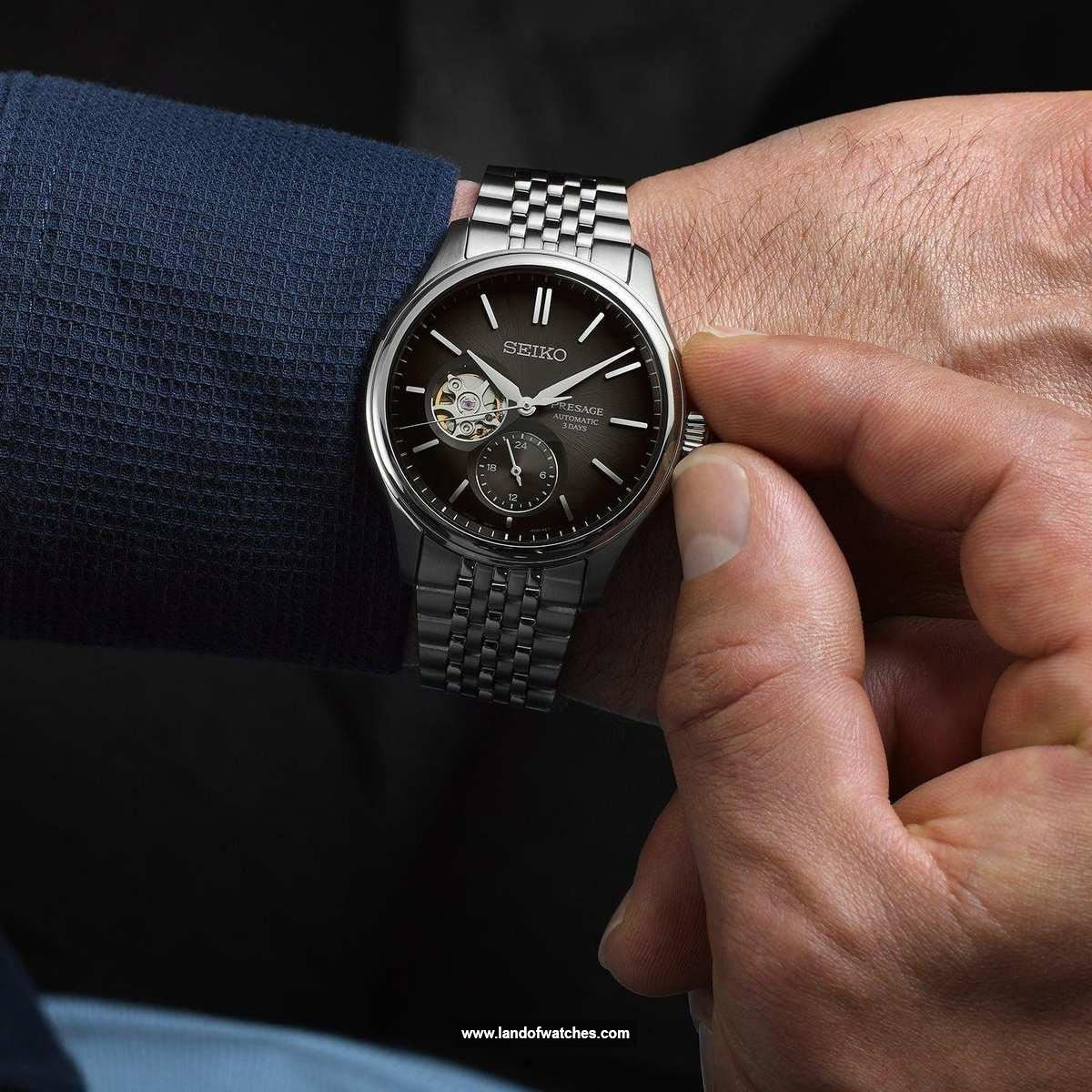 Seiko Men's wrist watch SPB471J1 a 24 hour indicator watch along with beauty and quality