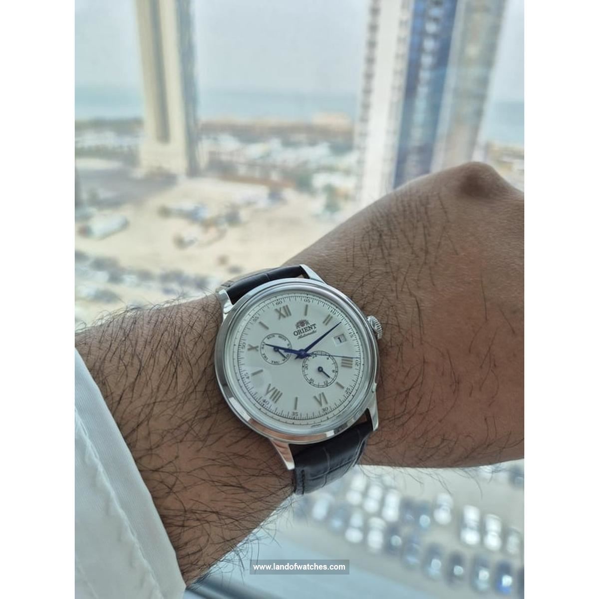 Orient Men's wrist watch RA-AK0701S10B a daily calendar watch along with 1st grade material