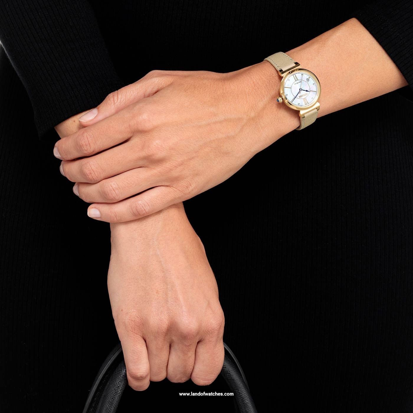 شراء ساعة معصم نسائیه سیتیزن(CITIZEN) EM1073-18D كلاسيك | | | الأصلي